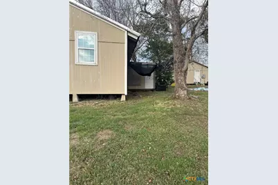 810 S Cameron Street, Victoria, TX 77901 - Photo 4