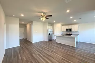 1426 Piedmont St, Temple, TX 76504 - Photo 2