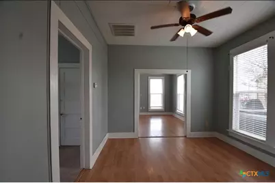 109 E Bailey Street, Cuero, TX 77954 - Photo 2