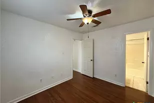 1128 Royal Crest Dr, Killeen, TX 76549 - Photo 24