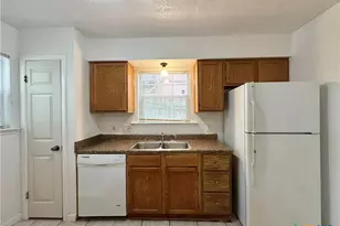 1128 Royal Crest Dr, Killeen, TX 76549 - Photo 16