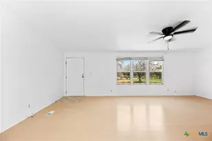 900 Co Rd 304, Bertram, TX 78605 - Photo 14