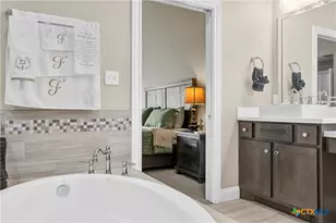 916 Cumberland St, McGregor, TX 76657 - Photo 26