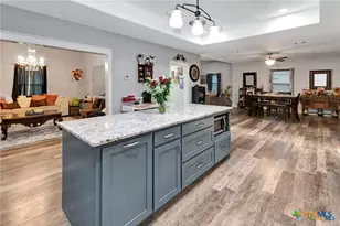 114 S Washington, El Campo, TX 77437 - Photo 8