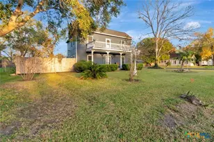 114 S Washington, El Campo, TX 77437 - Photo 4