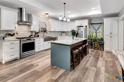 114 S Washington, El Campo, TX 77437 - Photo 10