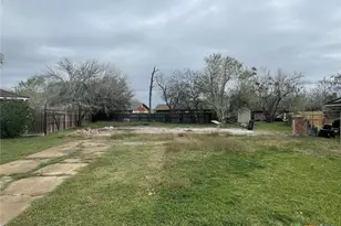 3323 Mayfair Dr, Victoria, TX 77901 - Photo 1