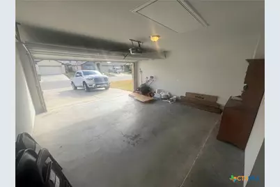 104 Green Jay Drive, Jarrell, TX 76537 - Photo 16