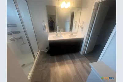 104 Green Jay Drive, Jarrell, TX 76537 - Photo 8