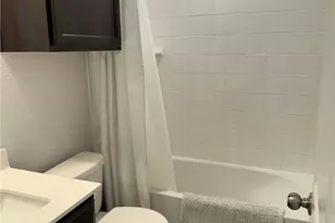 104 Green Jay Dr, Jarrell, TX 76537 - Photo 6