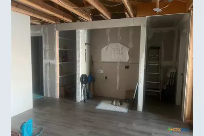 9 Lee Street, Port Lavaca, TX 77979 - Photo 4