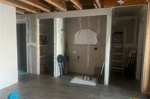 9 Lee St, Port Lavaca, TX 77979 - Photo 4