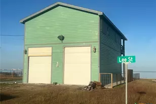 9 Lee St, Port Lavaca, TX 77979 - Photo 1