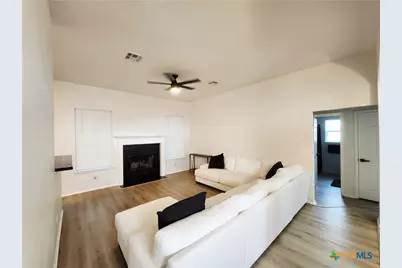 1212 Neuberry Cliffe, Temple, TX 76502 - Photo 4