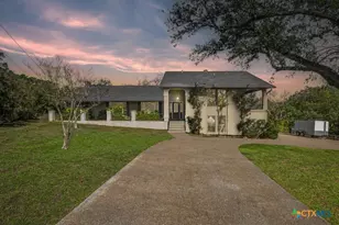 21 Royal Crest, New Braunfels, TX 78130 - Photo 32