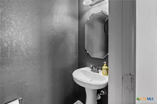 525 Pecan Farms, New Braunfels, TX 78130 - Photo 22