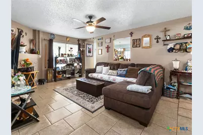 6831 Celes Meadow Drive, Converse, TX 78109 - Photo 8