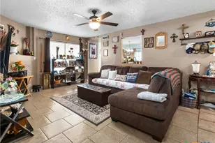 6831 Celes Meadow Dr, Converse, TX 78109 - Photo 8