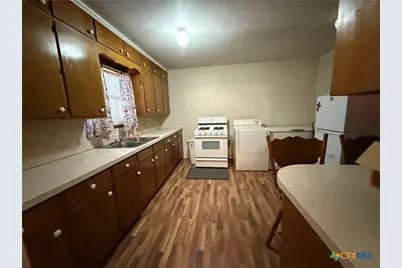 609 E Henry, Hamilton, TX 76531 - Photo 10