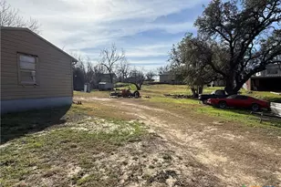 609 E Henry, Hamilton, TX 76531 - Photo 40