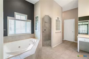 123 Northwood Dr, Cuero, TX 77954 - Photo 34