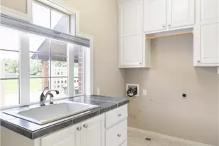 123 Northwood Dr, Cuero, TX 77954 - Photo 30