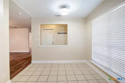 508 Queenswood Trail, Victoria, TX 77901 - Photo 8