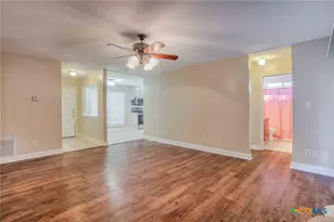 508 Queenswood Trail, Victoria, TX 77901 - Photo 6