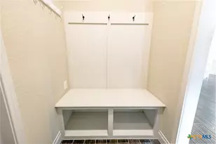 2901 Glen Vw, Seguin, TX 78155 - Photo 10