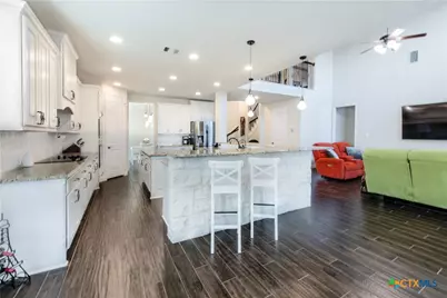 2901 Glen View, Seguin, TX 78155 - Photo 14