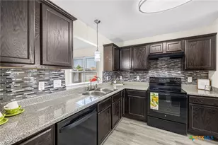 2114 Hamilton Ln, Belton, TX 76513 - Photo 6