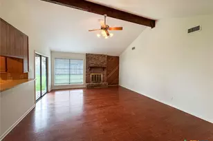 409 Taos Dr, Victoria, TX 77904 - Photo 6