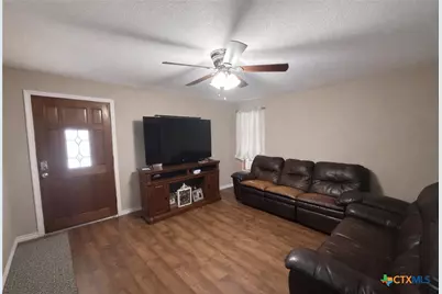 516 Ella Street, Port Lavaca, TX 77979 - Photo 2