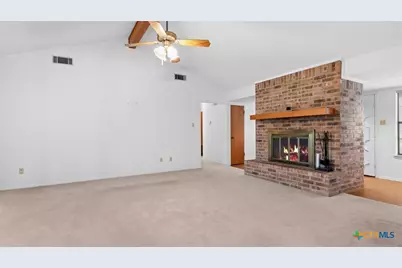 1310 Lakewinds Circle, New Braunfels, TX 78130 - Photo 6