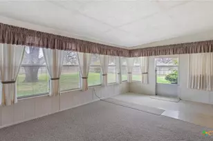 1310 Lakewinds Cir, New Braunfels, TX 78130 - Photo 24