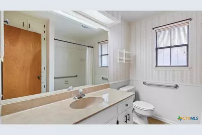 1310 Lakewinds Circle, New Braunfels, TX 78130 - Photo 22