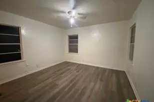 1512 E Barton Ave, Temple, TX 76501 - Photo 4