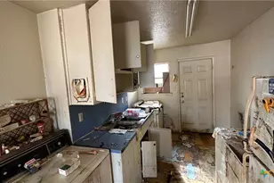 715 W Avenue B, Copperas Cove, TX 76522 - Photo 14