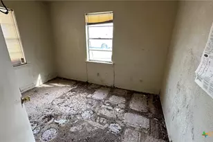 715 W Avenue B, Copperas Cove, TX 76522 - Photo 16