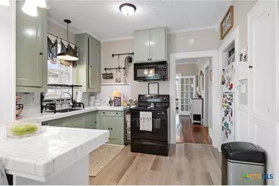 314 W Brackenridge Street, Edna, TX 77957 - Photo 10