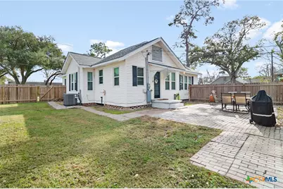 314 W Brackenridge Street, Edna, TX 77957 - Photo 22