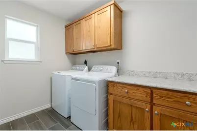 320 Sunrise Hills, Lampasas, TX 76550 - Photo 12