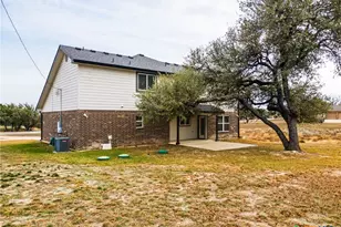 320 Sunrise Hills, Lampasas, TX 76550 - Photo 26
