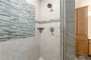 320 Sunrise Hills, Lampasas, TX 76550 - Photo 18