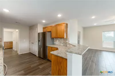 320 Sunrise Hills, Lampasas, TX 76550 - Photo 8