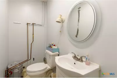 309 S Key Avenue, Lampasas, TX 76550 - Photo 14