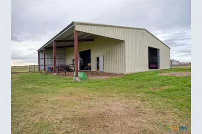 198 County Road 310, Yoakum, TX 77995 - Photo 40