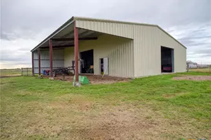 198 Co Rd 310, Yoakum, TX 77995 - Photo 40