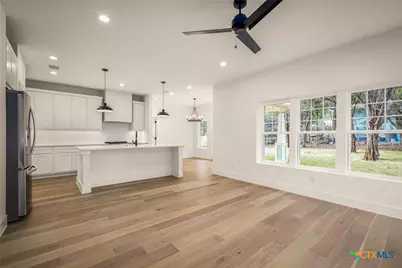 1672 Hillcrest Forest, Canyon Lake, TX 78133 - Photo 10