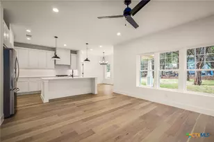 1672 Hillcrest Forest, Canyon Lake, TX 78133 - Photo 10